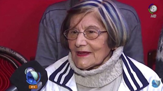 Locura Albiazul | Tras el ascenso, abuela se tiñó de azul y blanco