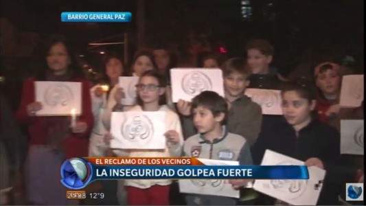 Hartos de los robos, reclamaron por seguridad en barrio General Paz