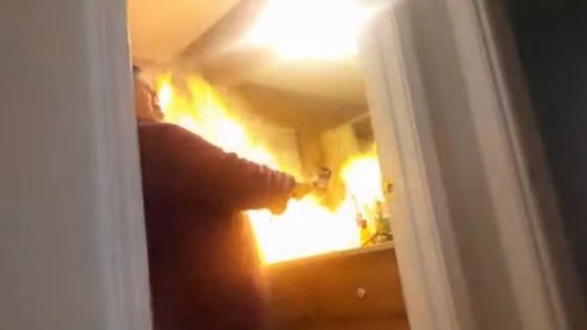 Quiso hacerle una broma a su esposa pero algo salió mal