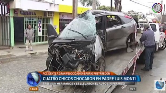 Cuatro jóvenes accidentados tras chocar el auto de sus padres