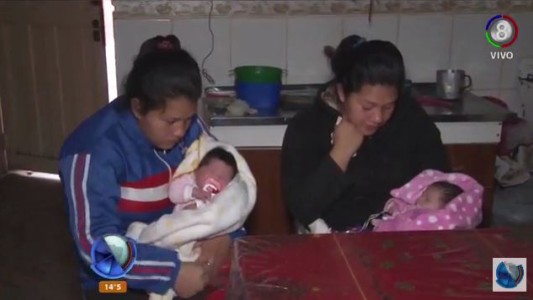 Gemelas dieron a luz con 40 minutos de diferencia