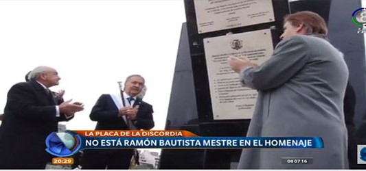 Polémica por la placa de la Independencia