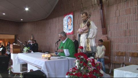 Fieles participaron de la misa en el día de San Cayetano