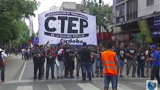 Organizaciones reclamaron  por trabajo y programas sociales