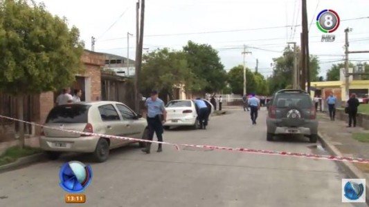 Un delincuente resultó abatido por la policía en un intento de asalto
