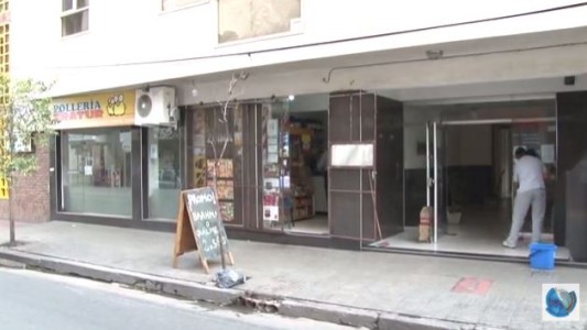 Víctimas de la inseguridad: Delincuentes asaltan kiosco en calle Avellaneda