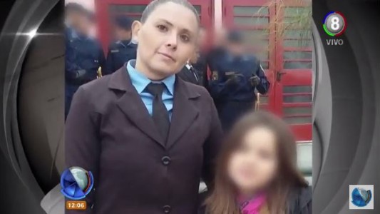 Asesinaron de un palazo en la cabeza a una mujer policía