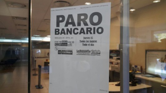En plenario resuelven paro bancario por 24 horas