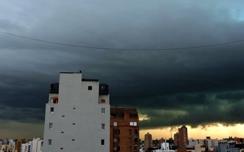 Llueve en Córdoba y hay alerta por tormentas fuertes para el Noreste