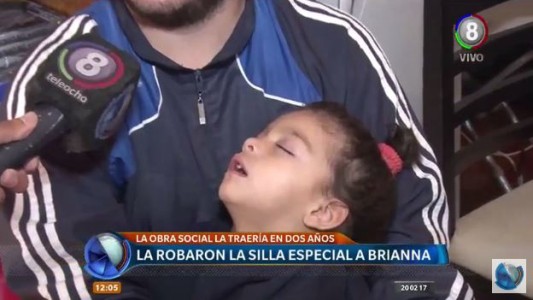 Le robaron la silla especial a Brianna