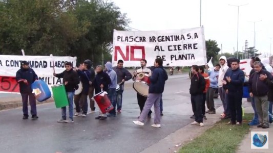 Trabajadores de Plascar temen por el cierre de la planta