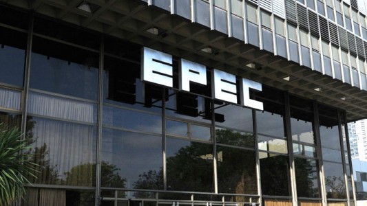 Los trabajadores de EPEC buscan mantener sus sueldos "en privado"