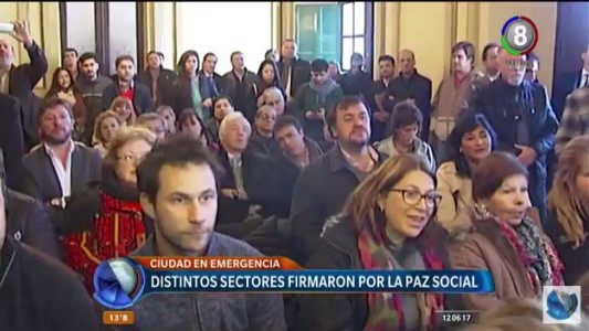 Firman convenio para garantizar la paz social