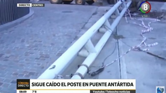 Sigue caído el poste en el Puente Antártida