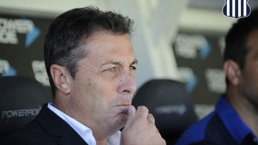 Frank Kudelka continúa como DT de Talleres