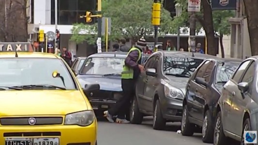 Habilitaron una línea telefónica para denunciar a los naranjitas ilegales