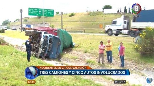 Choque múltiple en circunvalación causó demoras en el tránsito