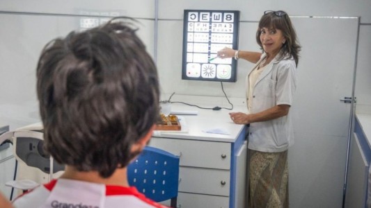 Salud visual infantil: anteojos gratis y controles en los barrios de Córdoba