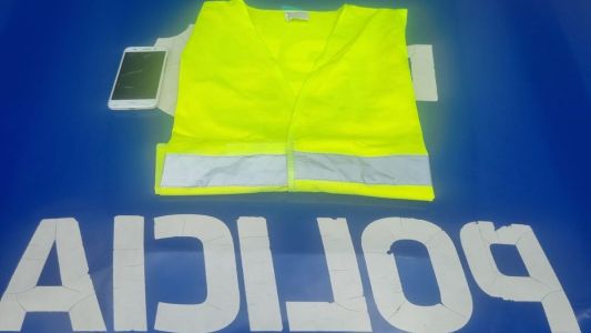 Se olvidó el celular dentro del auto que atacó: detuvieron a un "naranjita" en Córdoba