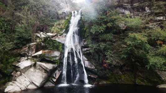 Tragedia en La Cumbrecita: un turista murió ahogado en una cascada