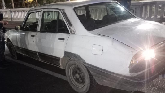 Tres detenidos tras intentar robar una moto en el centro: uno saltó de un puente para huir