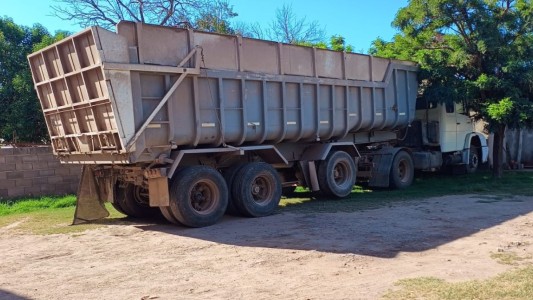 Un camionero de 33 años murió tras ser atropellado por su propio vehículo