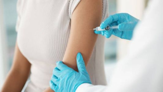 Vacunación 2026: todos los cambios en el calendario nacional y el adelantamiento de dosis