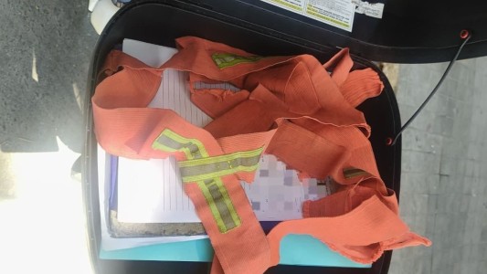 Violento cruce entre "naranjitas" en el centro terminó con ataques a la Policía y detenidos