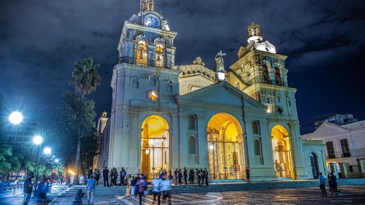 Tres noches de fe, cultura y música gratuita en la explanada de la Catedral de Córdoba