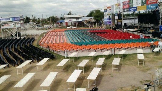 El Festival de Folclore en el Agua vuelve con tres jornadas musicales y una fecha adicional