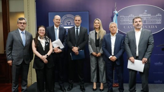 Adorni anunció que el Consejo de Mayo consensuó ocho iniciativas que serán tratadas en extraordinarias