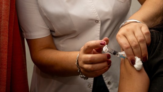 La Municipalidad se suma a la campaña de vacunación contra el dengue para menores de 59 años