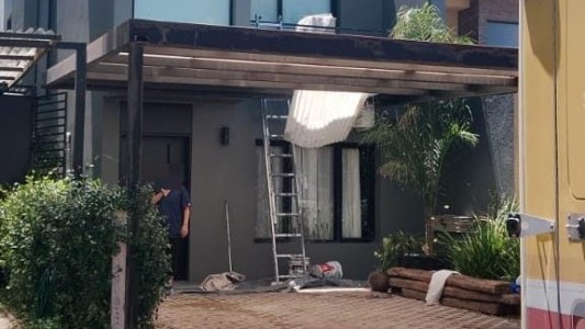 Un hombre cayó de cinco metros mientras pintaba una vivienda y sufrió lesiones de consideración