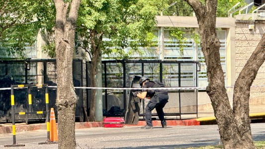 Activaron el protocolo de explosivos por una maleta abandonada frente a un colegio en Las Palmas