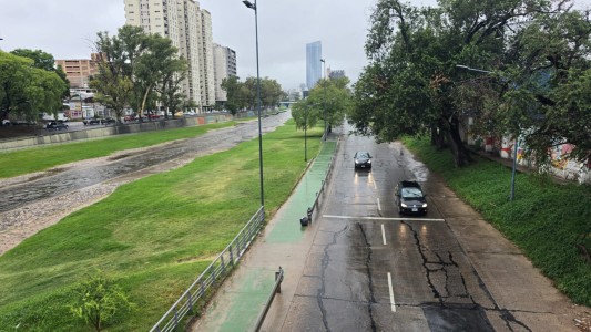 Habilitaron la Costanera Norte, pero continúa el corte en la mano sur