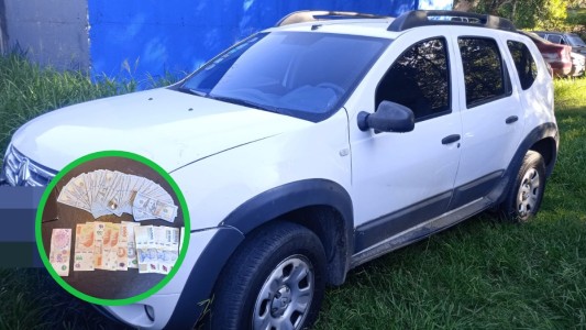 Caen en Villa Allende tras un robo: tenían miles de dólares falsos y efectivo