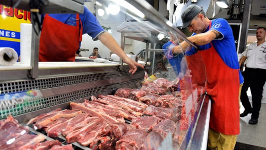 Otro golpe al bolsillo: hacer un asado para seis personas ya cuesta alrededor de $65 mil