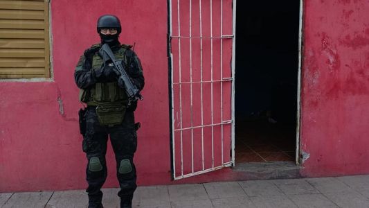 FPA realizó dos allanamientos y secuestró estupefacientes en barrio Guiñazú