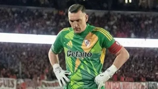 Armani se pierde los amistosos de River y enciende las alarmas en la pretemporada