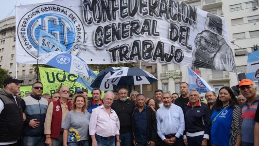 La CGT activa una doble ofensiva judicial para intentar frenar la reforma laboral