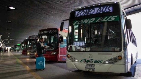 Nuevo golpe al bolsillo: autorizan la suba del 9,5% en el transporte interurbano