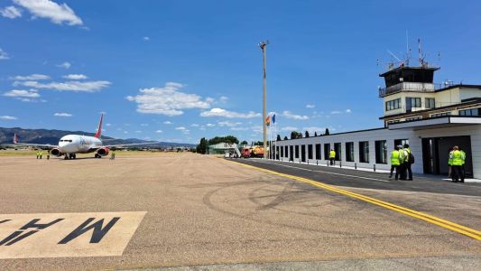 Paro de controladores aéreos: habrá demoras y cancelaciones en vuelos de todo el país