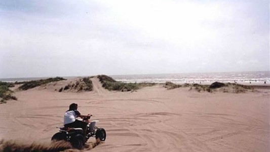 Grave accidente en los médanos de Villa Gesell: un joven está en estado crítico