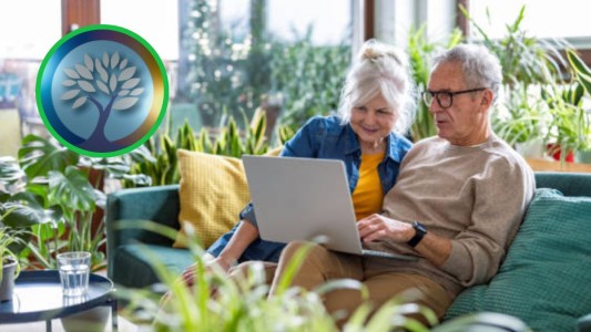 Chau soledad: el proyecto que enseña a los mayores a dominar el mundo digital