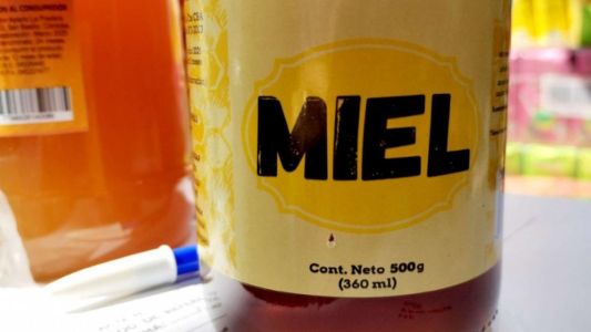 Prohíben la venta de una miel y juguitos congelados en Córdoba por irregularidades sanitarias