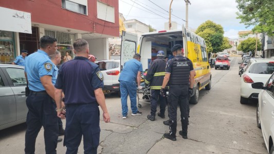 Rescate de alto riesgo en Córdoba: una mujer cayó desde un primer piso y fue auxiliada por el DUAR