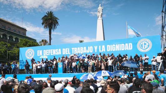 La CGT convocó a un paro general por la reforma laboral: cuándo sería y cómo impactará en el transporte