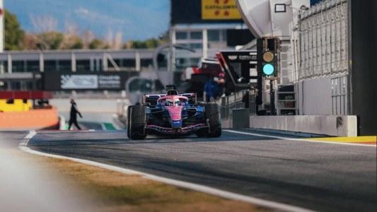 Colapinto sumó rodaje con el Alpine A526 en los primeros test de la F1 en Barcelona
