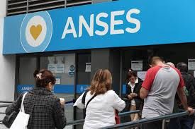 ANSES febrero 2026: quiénes cobran hoy y cómo quedan los haberes con el aumento del 2,8%