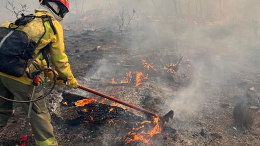 Alerta máxima por riesgo extremo de incendios en toda la provincia, contactos para aviso inmediato